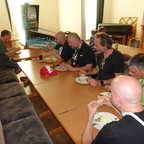 2025-08-070 - HomeCon 85, Retrolution 2025 - Hot-Dog-Abendessen