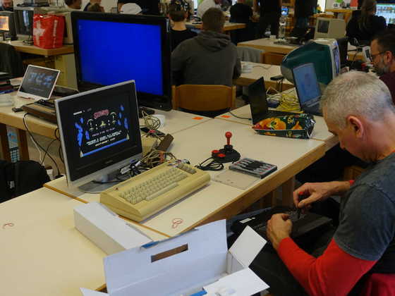 2025-11-042 - HomeCon 86 - C64