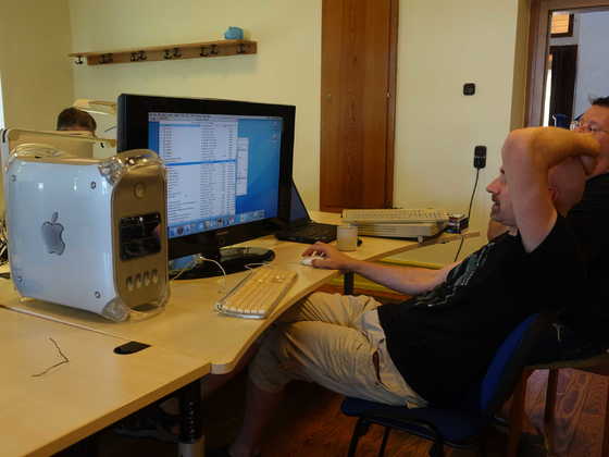 2026-07-026 - HainCon 13 - Guido mit Power Mac G4