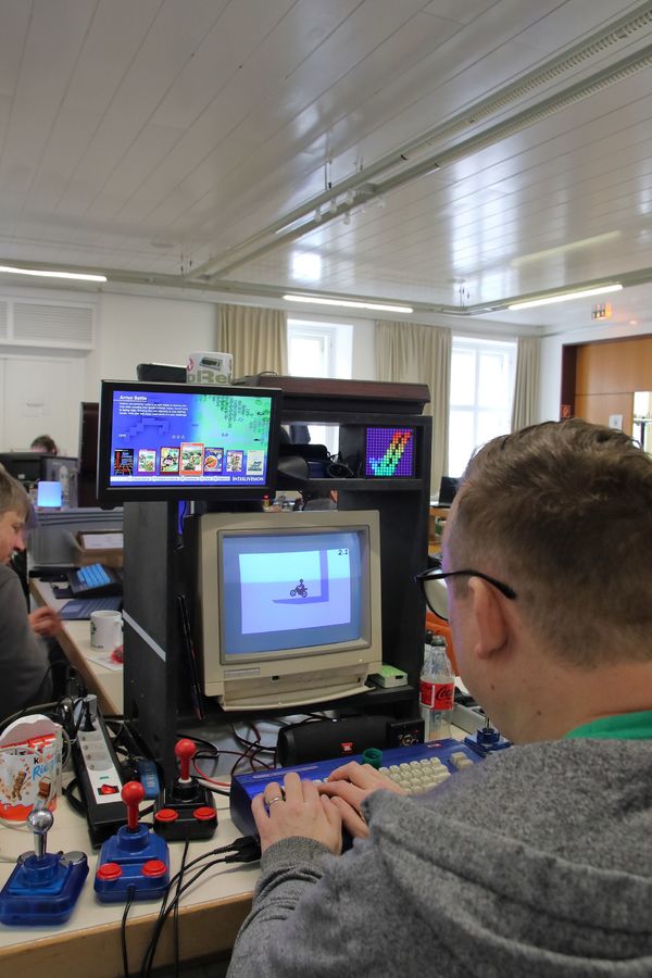 HomeCon #87