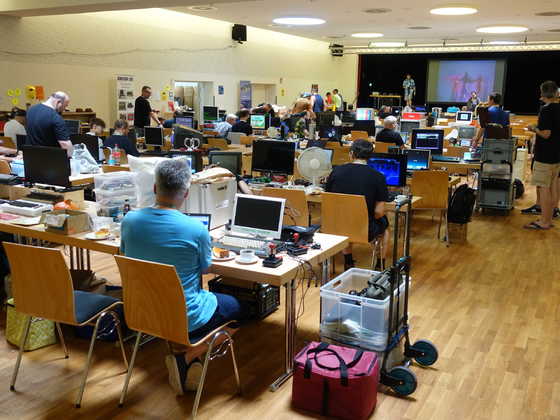 2025-08-037 - HomeCon 85, Retrolution 2025 - Saal