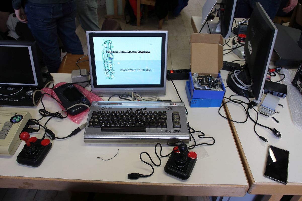 HomeCon #87