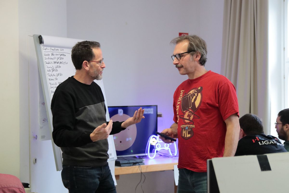 HomeCon #87