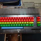 2025-08-045 - HomeCon 85, Retrolution 2025 - Ultimate 64 mit bunten Tasten
