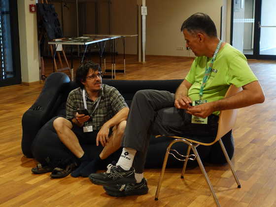2025-08-066 - HomeCon 85, Retrolution 2025 - Mazz und Techmumas auf der Luftcouch