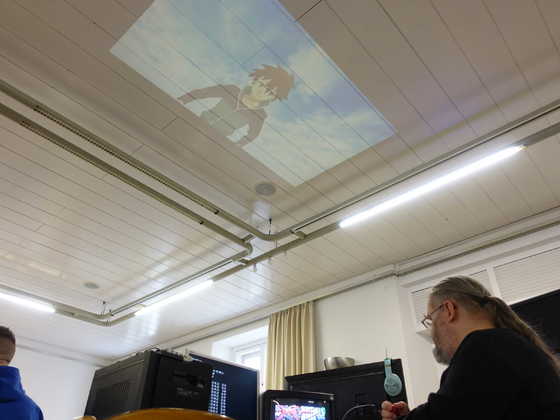 2025-11-036 - HomeCon 86 - Ritti projiziert an die Decke