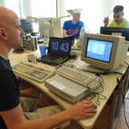 2026-07-007 - HainCon 13 - Guido mit Macintosh LC II