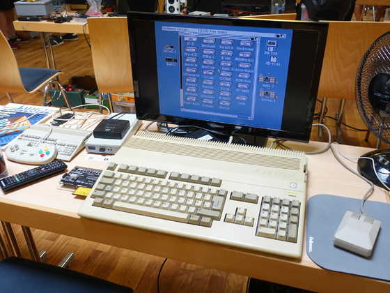 2025-08-056 - HomeCon 85, Retrolution 2025 - Amiga 500 mit Workbench 1.3