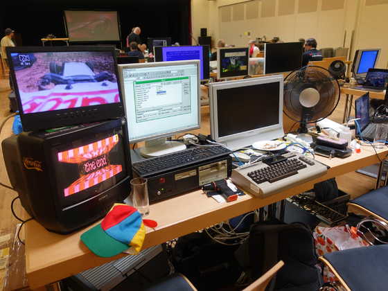 2026-09-057 - HomeCon 90, Retrolution 2026 - PC, C64