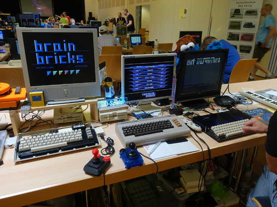 2026-09-063 - HomeCon 90, Retrolution 2026 - C64 bei Ronny und SID-Spieler